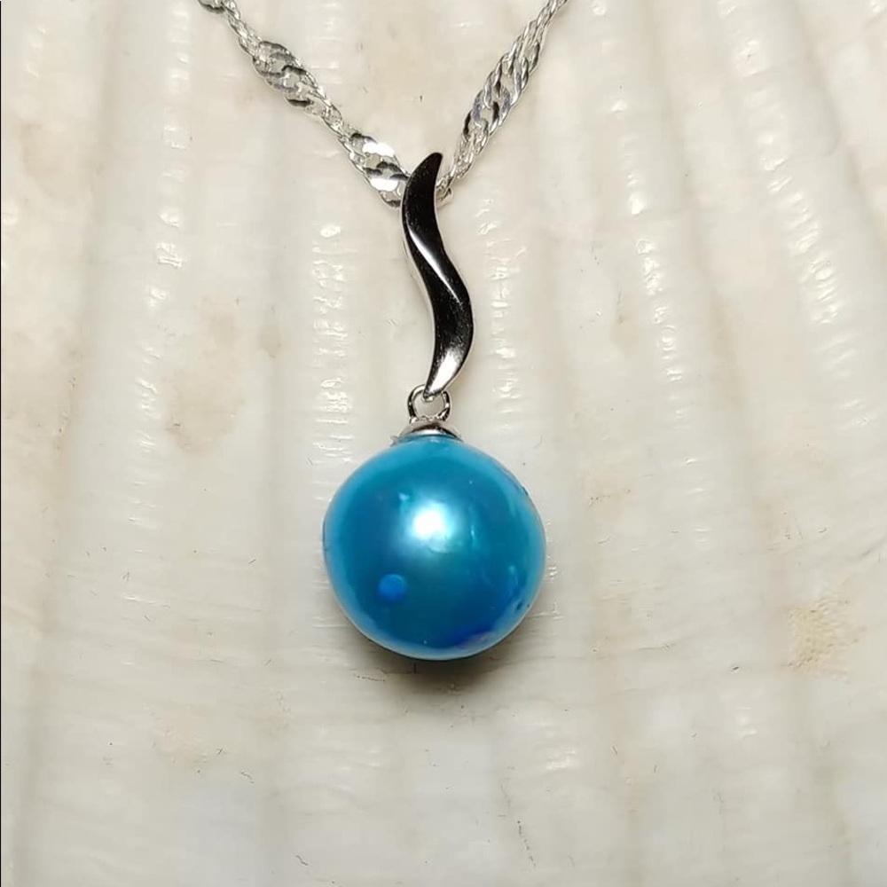 Edison pearl necklace